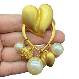 Vintage matte gold tone pearl dangle heart designer runway brooch